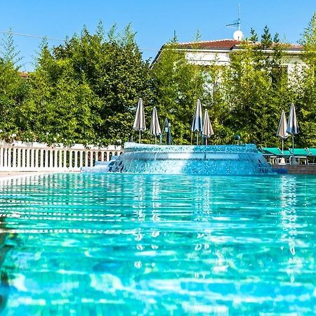 Hotel Smeraldo Лацизе Экстерьер фото