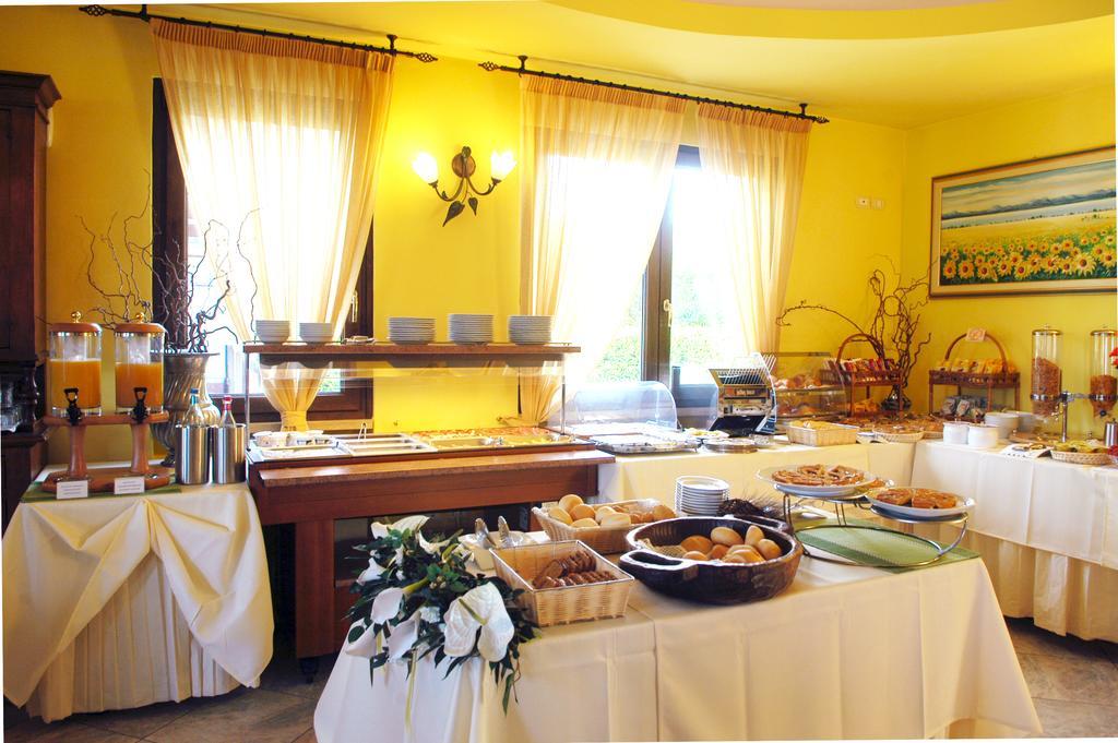 Hotel Smeraldo Лацизе Экстерьер фото