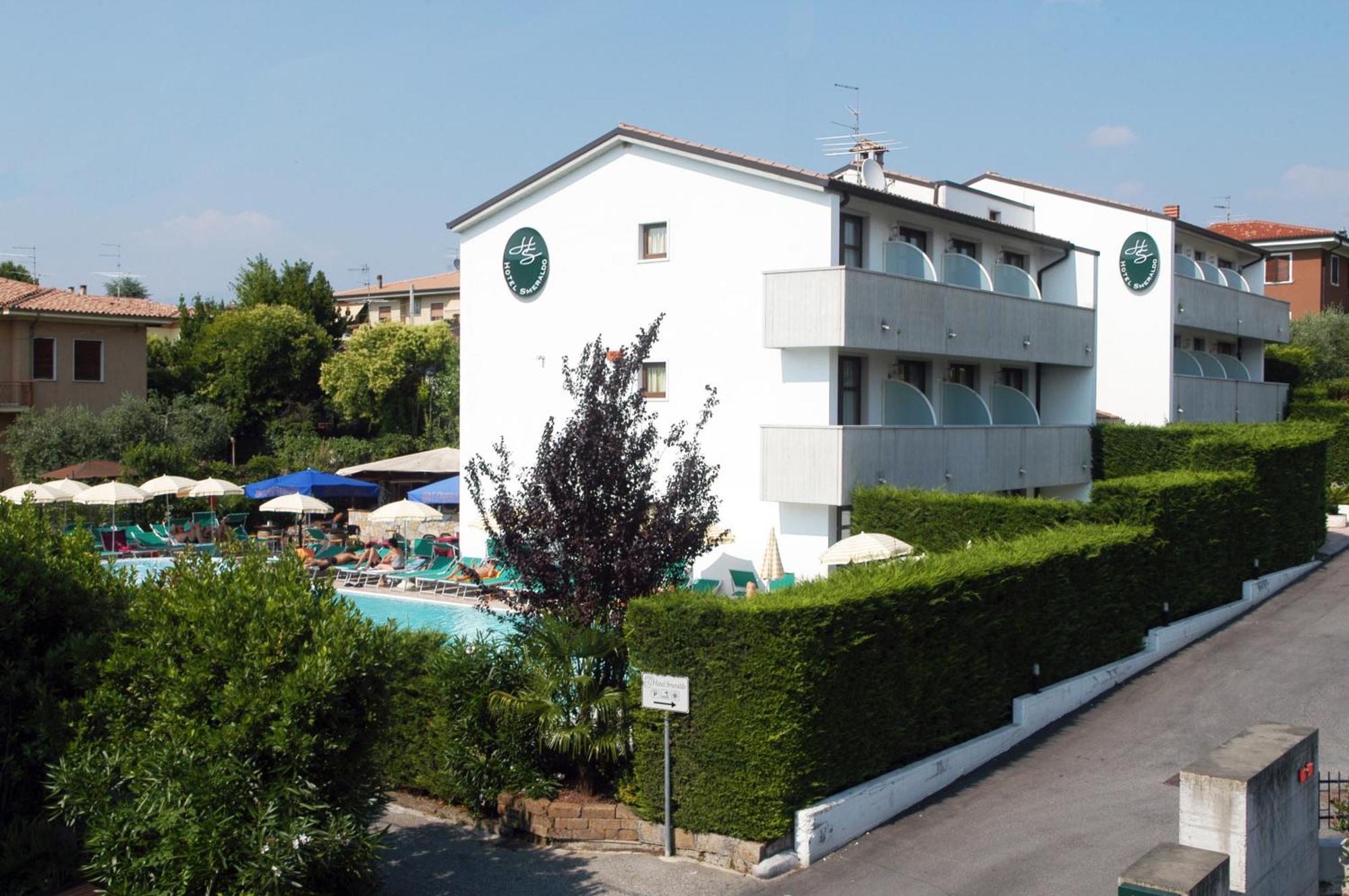 Hotel Smeraldo Лацизе Экстерьер фото