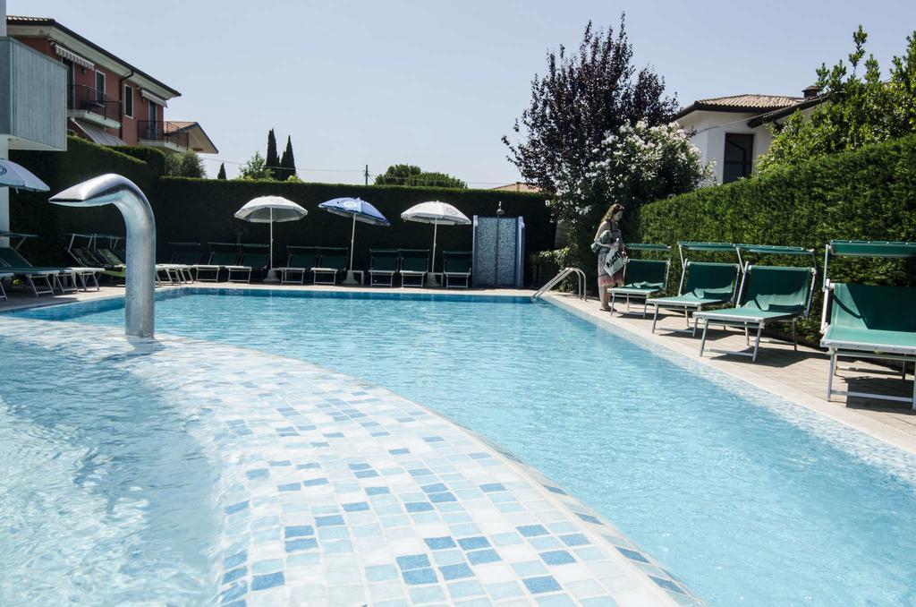 Hotel Smeraldo Лацизе Экстерьер фото