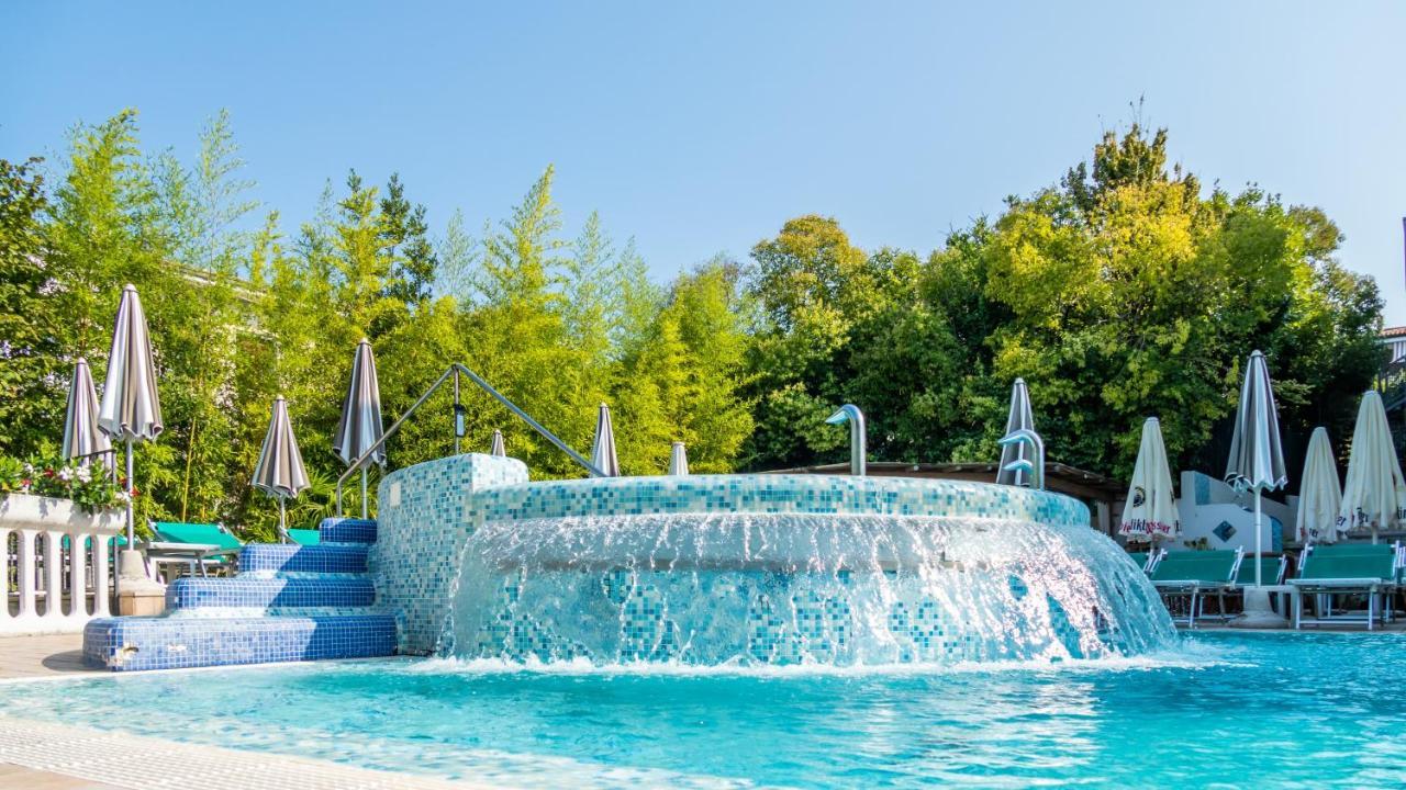 Hotel Smeraldo Лацизе Экстерьер фото